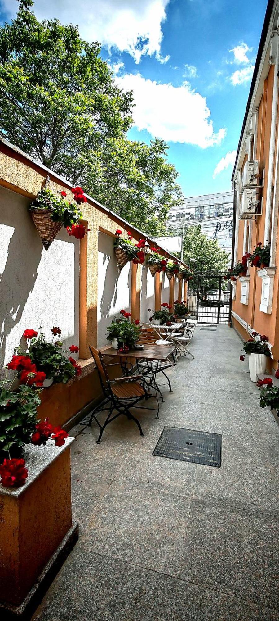 Bucur 9 Hotel Bucharest Exterior photo